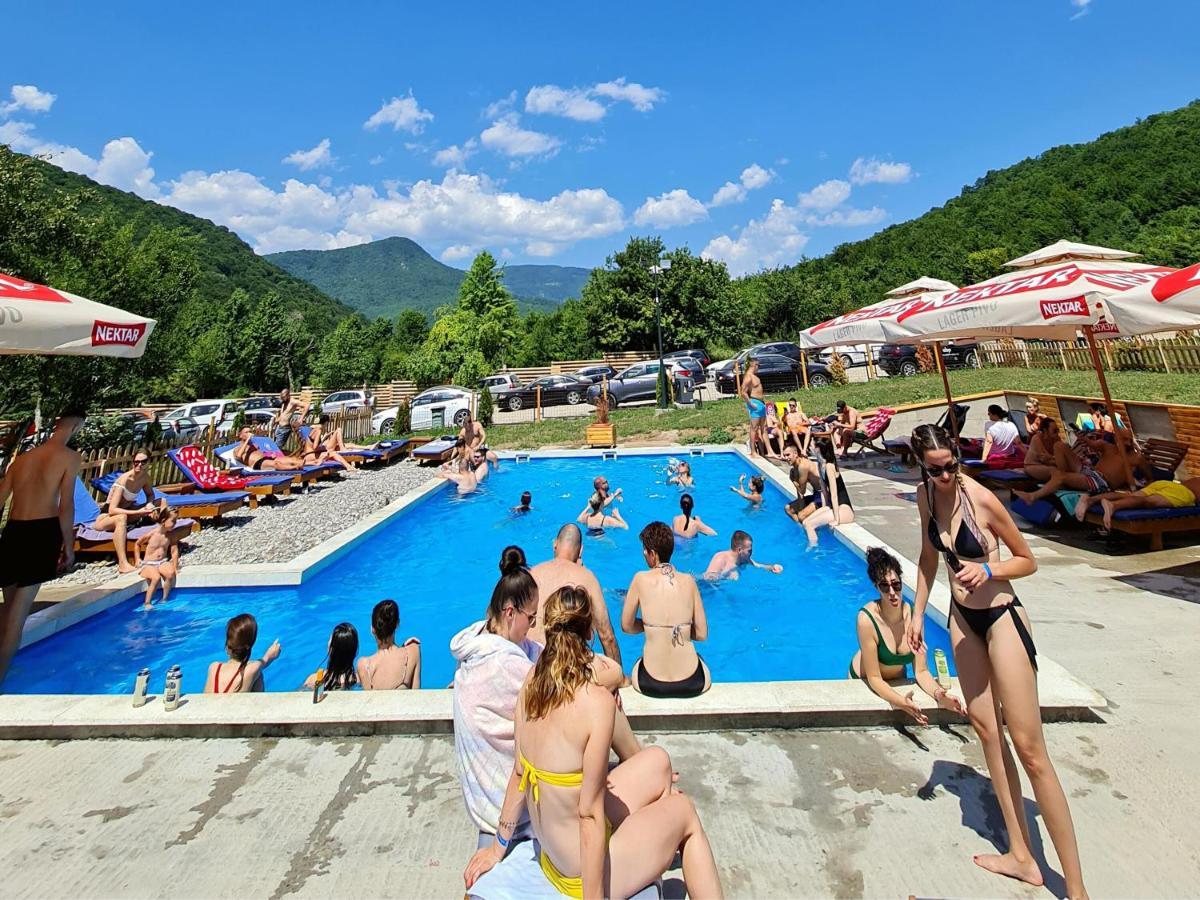 Отель Rafting Centar Rt Фоча Экстерьер фото